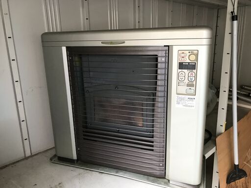 サンポット　FFR-702SX-S1 中古ストーブ　燃焼確認済み