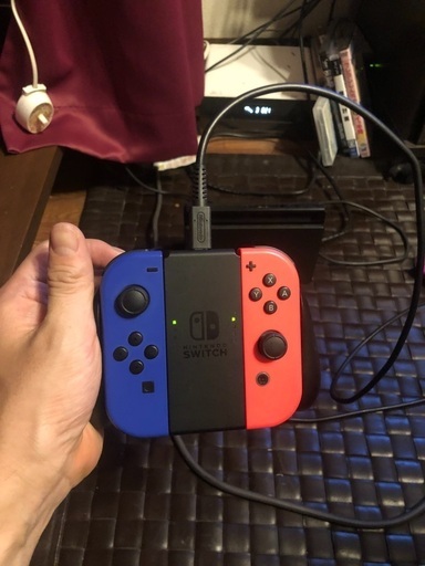 Switch Nintendo Switch 本体、ジョイコン1台おまけ付き Amazon.co.jp: Nintendo Switch 本体 (ニンテンドースイッチ