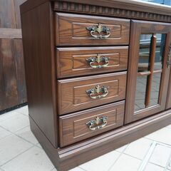 IDF太田長のATLANTA(アトランタ)シリーズのサイドボードです。収納力も