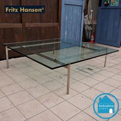 北欧デンマークのブランドFritz Hansen(フリッツハンセン)社のポール・ケアホルム デザイン PK61A コーヒーテーブル。スタイリッシュなガラスリビングテーブルをインテリアのアクセントに。CJ206