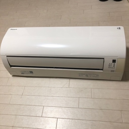 DAIKIN エアコン (工事費込み)