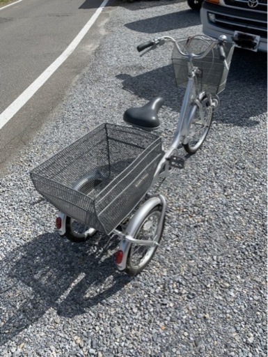 三輪車自転車　譲渡証付き