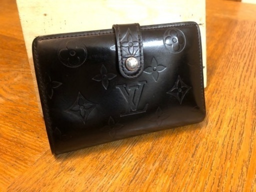 売り切れました【美品】Louis Vuitton ルイヴィトン ヴェルニ 二つ折りがま口 財布 ブラック