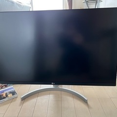 Amazon.co.jp限定】LG フレームレス モニター ディスプレイ 32UN500-W 31.5インチ/4K /HDR/VA非光沢/HDMI×2、DP/FreeSync対応/スピーカー搭載/フリッカーセーフ、ブルーライト低減 - 家具