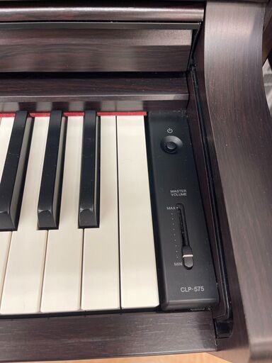 引き取り限定】YAMAHA CLP-575R 電子ピアノ YAMAHA CLP-575R 2015年製