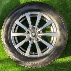 値下げしました！215/60R16中古スタッドレスタイヤ４本セット