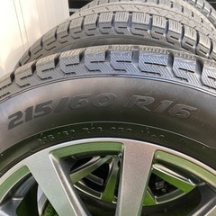値下げしました！215/60R16中古スタッドレスタイヤ４本セット