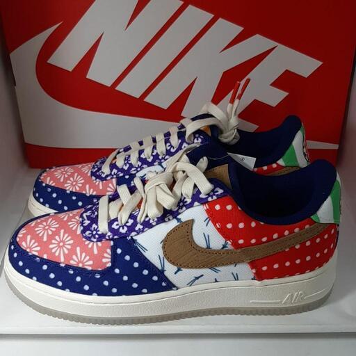 NIKE　レディース　エアフォース1 07.LV8 祭