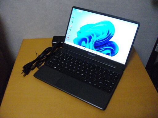 受付終了しました！【極美品】軽量薄型・14”・８GB・256GB・Win11