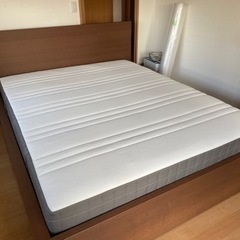 福岡市内配達無料　クイーンベッドマットレス フレームセット　IKEA