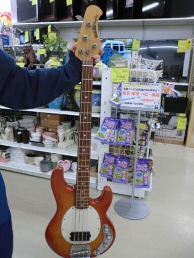 ジモティ来店特価!!　ベース　musicman STINGRAY　　J-1030