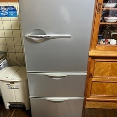【無料】SANYO ノンフロン冷凍冷蔵庫　2010年製