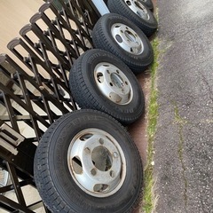 32V型 ハイビジョン液晶テレビ ORION OMW32D10 美品-195/85R15 113/111L LT スタッドレスタイヤ キャンター エルフ