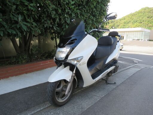 ヤマハ　マジェスティ125　実働中古車　LEDヘッドライト　グリップヒーター　バッテリーフル充電済　オイル交換後渡　ナンバー登録書類あり
