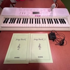 CASIO LK-107 電子キーボード、光ナビゲーション♪【引...