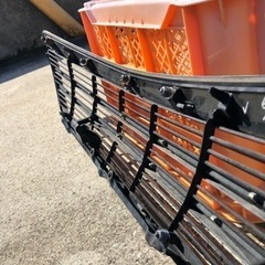 200系クラウンアスリート　フロントグリル