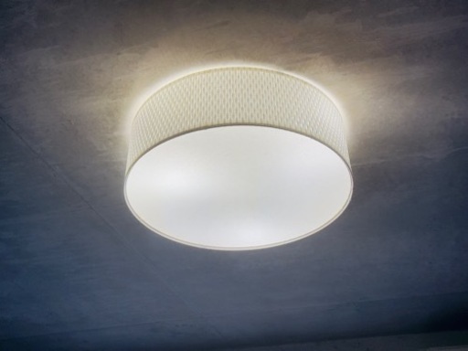 イケア  シーリングライト　LED 電球付き　オシャレな空間に