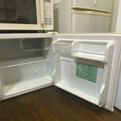 【あげます】小型　冷蔵庫　一人暮らし向け