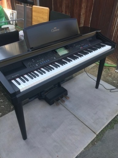 YAMAHA クラビノーバ CVP-96 電子ピアノ 98年製 鍵盤が重いです。通電