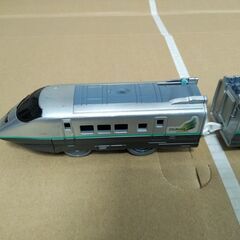 プラレール車両、新幹線E3系つばさ、3両編成、連結仕様（中）