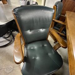 【リサイクルショップどりーむ天保山店】●4838●　ダイニングセット　イス４脚付き　回転いす　大きめサイズ　超おすすめ品( *´艸｀)