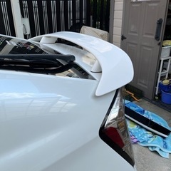 プリウス　30  リアスポイラー