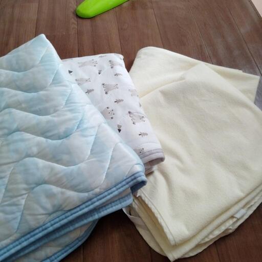 （値下）西川ラジカル敷布団　ヘビーベッドまとめ売り希望 値下）西川ラジカル敷布団 ヘビーベッドまとめ売り希望