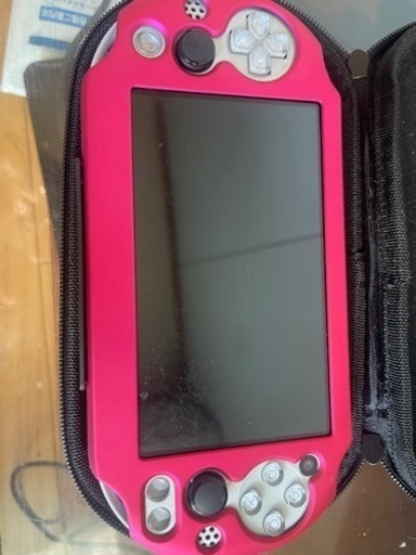 PlayStation@vita 2000 Wi-Fiモデル　ソフト付き