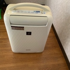 シャープ プラズマクラスター 冷風・衣類乾燥除湿機 CV-B100-w