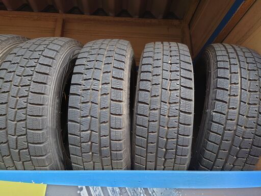 ダンロップ VW01 185/70R14 中古スタッドレスタイヤ 4本セット 工賃 