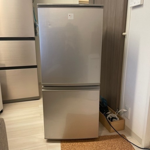 冷蔵庫　137L  SHARP　Sj-pd14y
