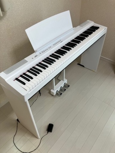 【11/12再値下げしました】YAMAHA ヤマハ 電子ピアノ P-125WH 専用スタンド 3本ペダル