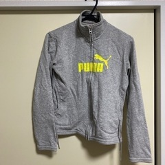 puma パーカー　レディース