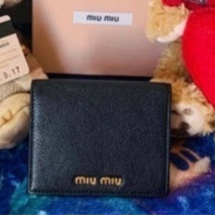 miumiu バイカラー　折り財布