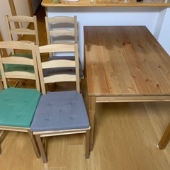 IKEA ダイニングテーブルセット（テーブル×1、椅子×4、椅子...