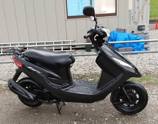 非常に速いバイク。 2018年モデル。 非常に良いエンジン。 SYM Xpro風