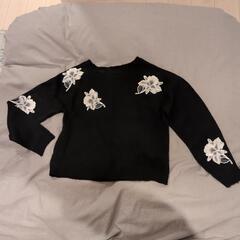【引渡決定】黒花模様セーター