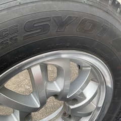 スタッドレス　4本　15インチ　アルミホイール　ハイエース200系