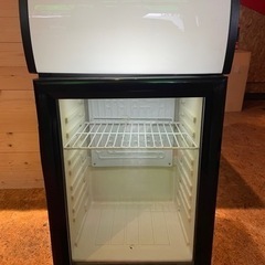 【決まりました】ショーケース型冷蔵庫40L