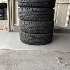 ✨タイヤ安く譲ります✨１９５/６５R１５　中古タイヤ４本セット🚗