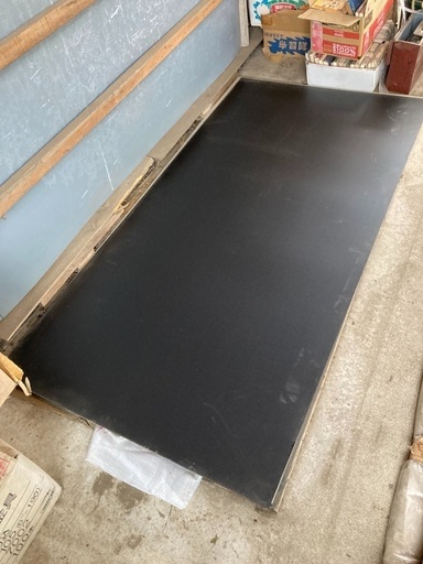 トタン板　30枚　クロ　0.27 90cm×180cm   オマケ２枚付き