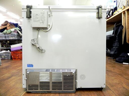 Amazon.co.jp: MAXZEN 冷凍庫 家庭用 小型 99L ノンフロン チェストフリーザー 上開き フリーザー ストッカー 冷凍 スリム  氷 食材 食品 食糧 冷凍食品 ストック ホワイト JF100ML01WH マクスゼン : 大型家電