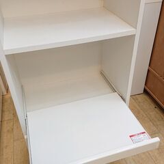 ニトリ NITORI スリム レンジボード 幅60cm ホワイト 2枚扉 (耐震ロック付き) 引き出し1個 スライド棚1個 コンセント2個付 レンジ台 食器棚■奥行40㎝×高さ180㎝■★近隣配送無料 買取帝国 朝霞店