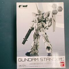 ガンダムフィギュア　ガンダムスタンドアート　ユニコーンガンダム　...