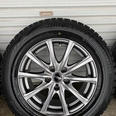 スタッドレスタイヤ205/65R16、キレイです