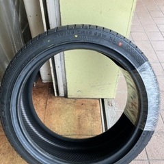 215/45ZR18☆新品☆値引きあり
