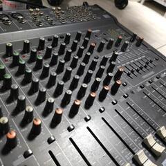 YAMAHA EMX2000 アナログパワードミキサー