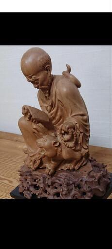 一刀彫り 木彫り 虎を従える老人 作家物