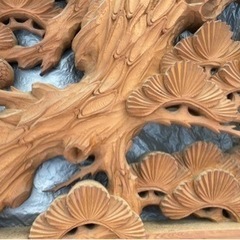 松と鷹の欄間 二つを組み合わせて一つの絵になる 左側