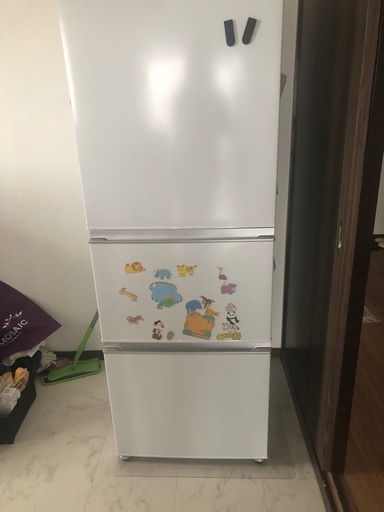 冷蔵庫 Hisense 282L 3-door freezer refrigerator